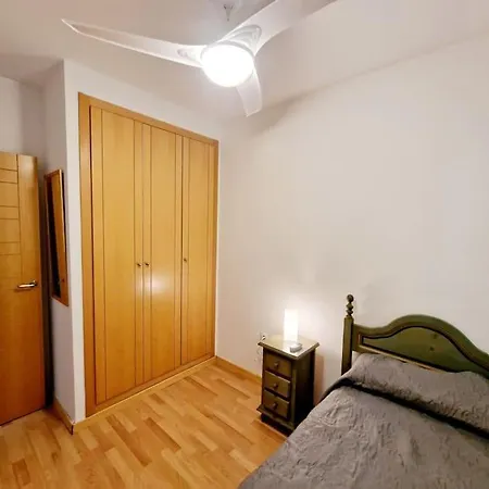 Alcantara Tower 2 Bedrooms * פואנגירולה