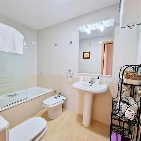 Alcantara Tower 2 Bedrooms * פואנגירולה